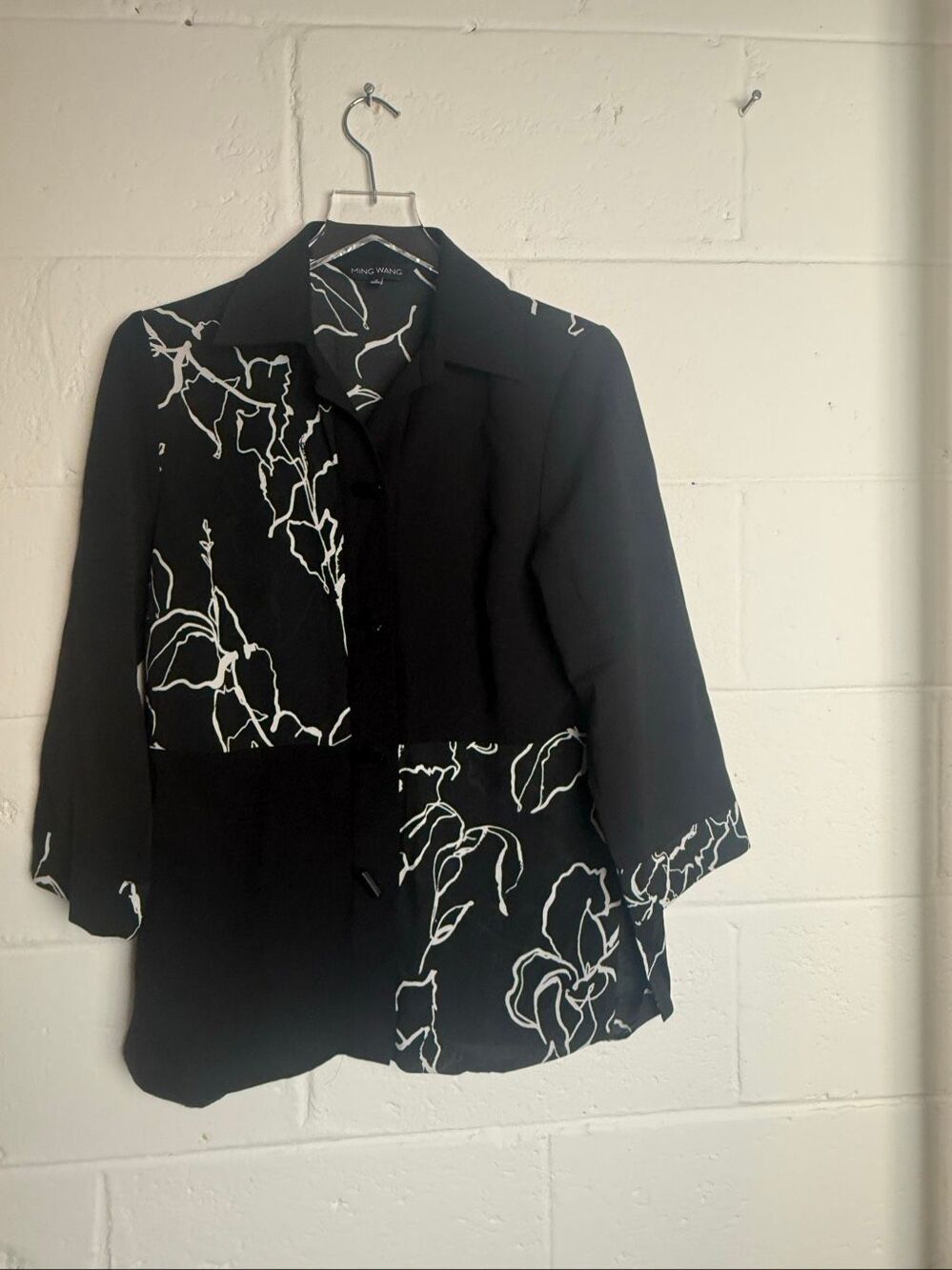 Ming Wang Women’s Small Black White Abstract Botanical 3/4 Sleeve Blouse